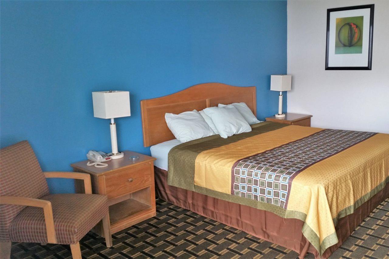 Americas Best Value Inn Елізабеттаун Екстер'єр фото