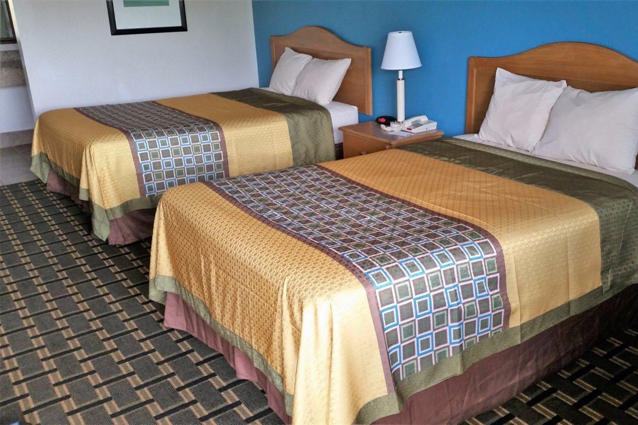 Americas Best Value Inn Елізабеттаун Екстер'єр фото